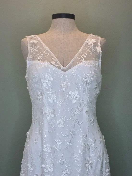 Adrianna Papell white sequins Floral V-Neck Sheath Dress - Picture 4 of 12